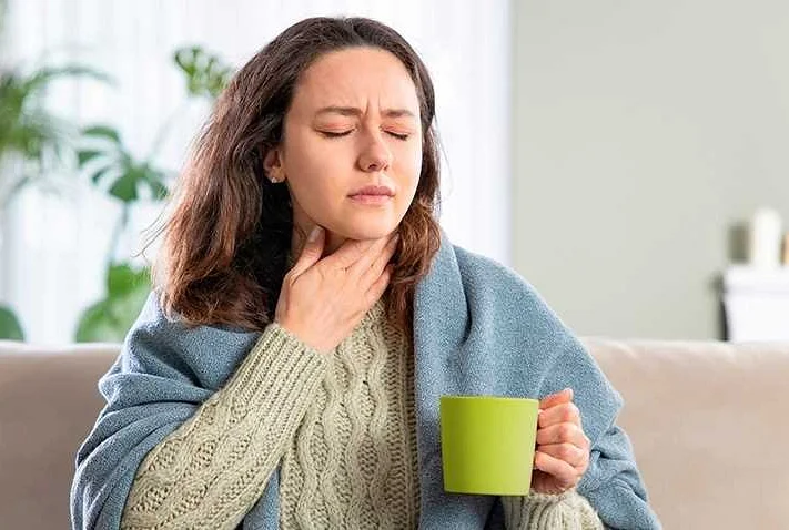 Боль в горле: топ-5 способов помочь себе